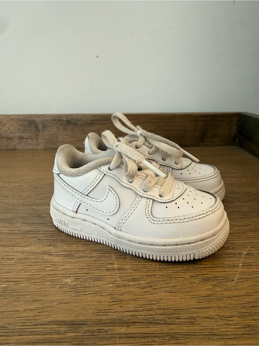 Nike Kids White Low-Top Sneakers with Classic Swoosh